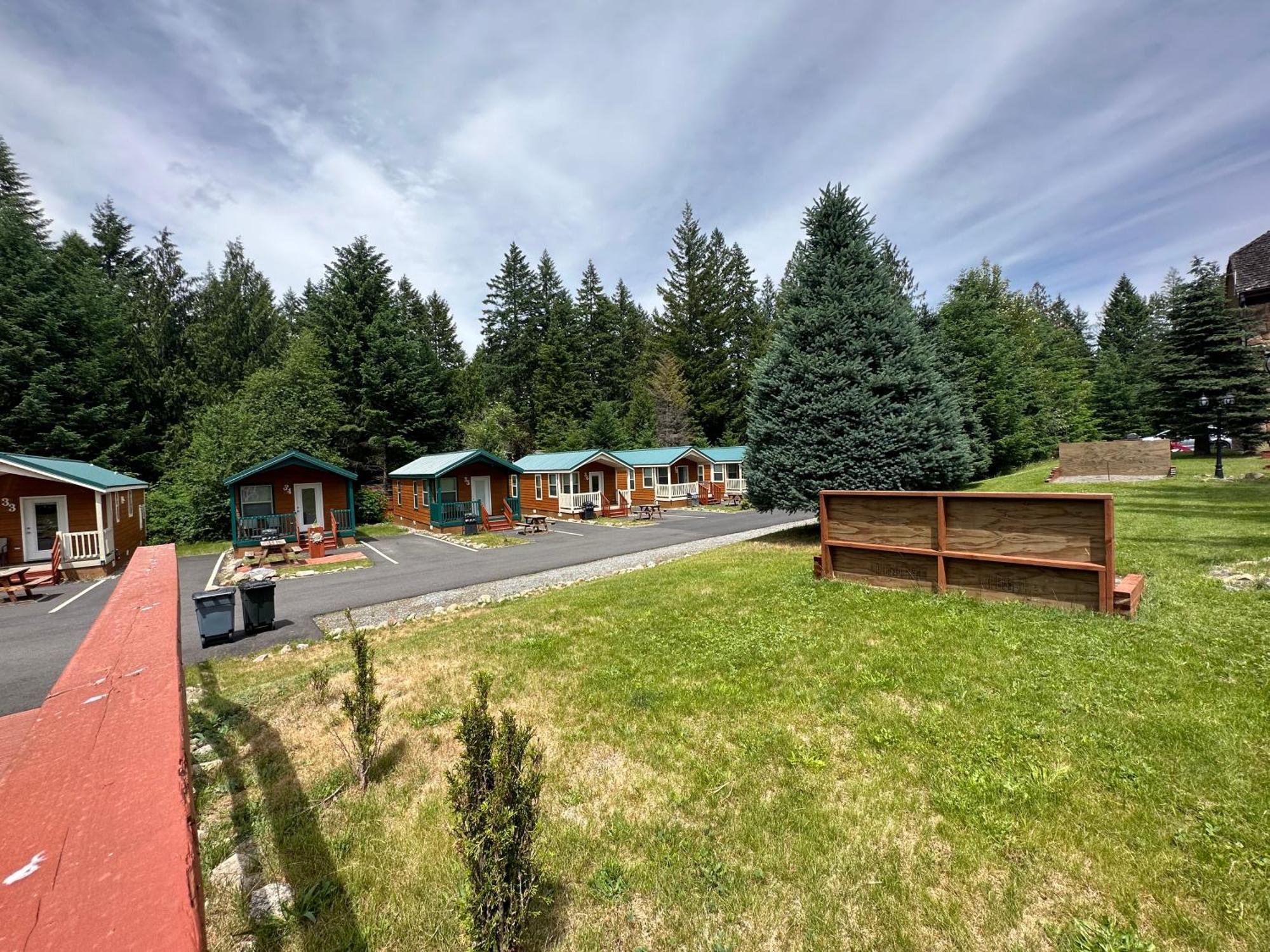 & * Packwood